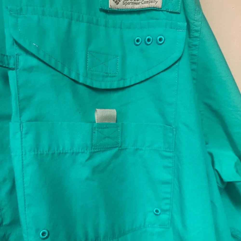 Columbia Men's‎ Green Casual Button Down Shirt